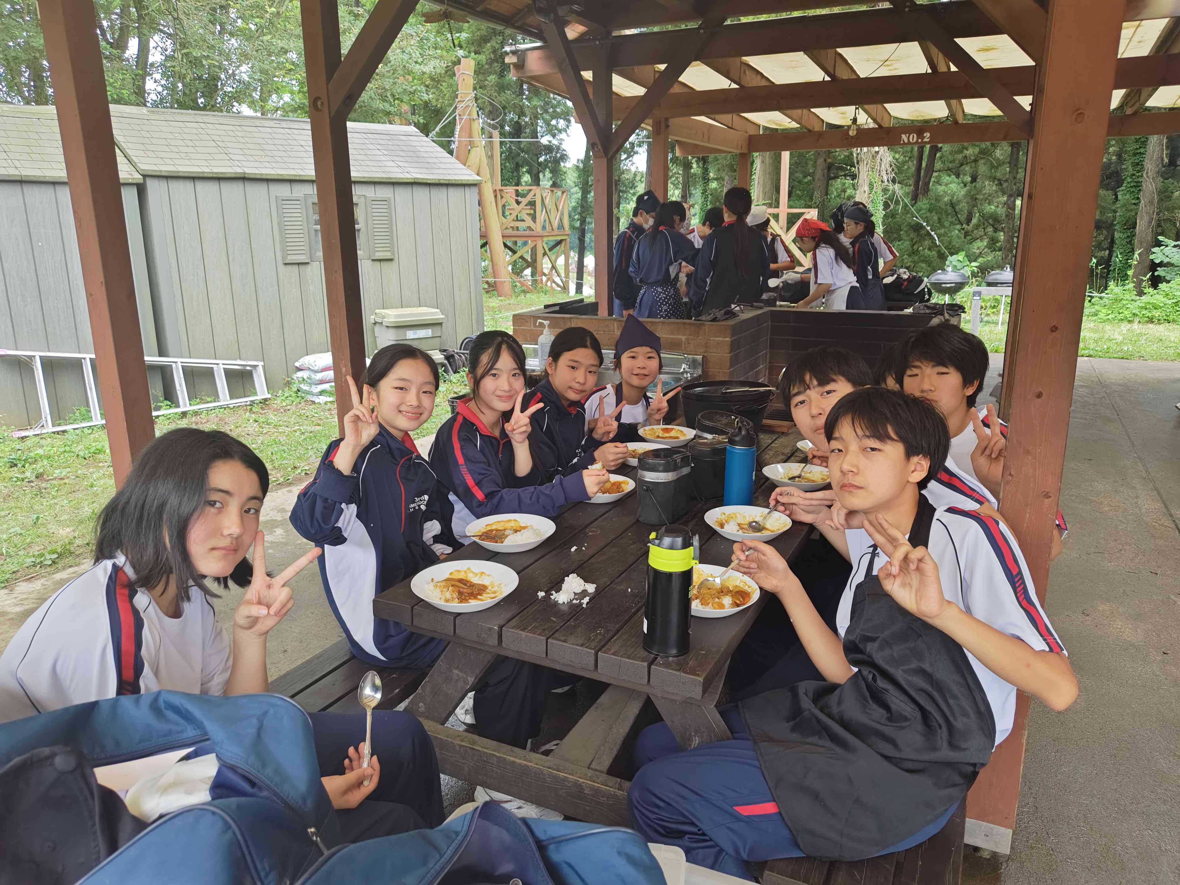 2026.06.26.1年校外学習写真昼食4